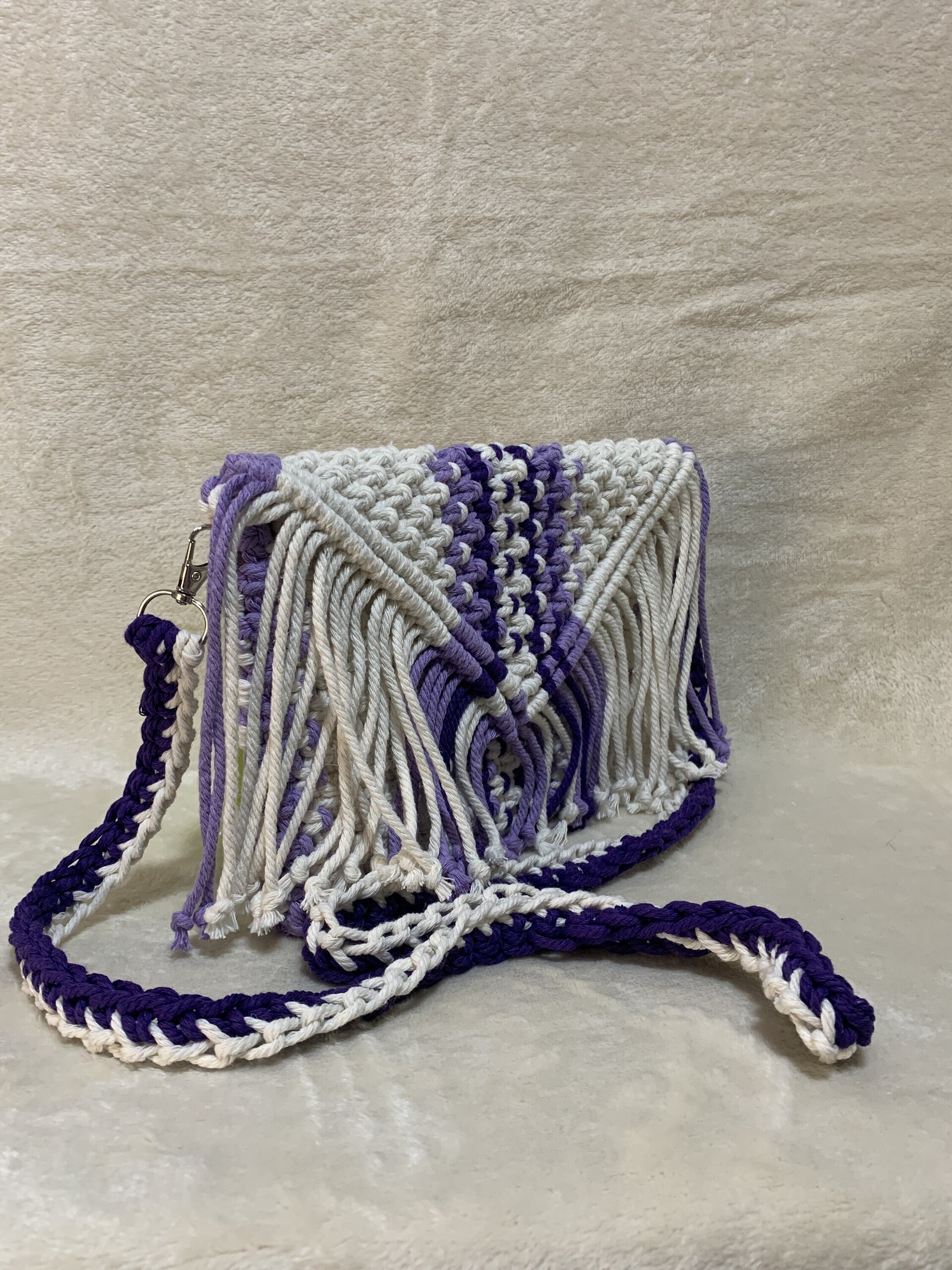 Bolso Beige, Lila y Morado en macramé - 2