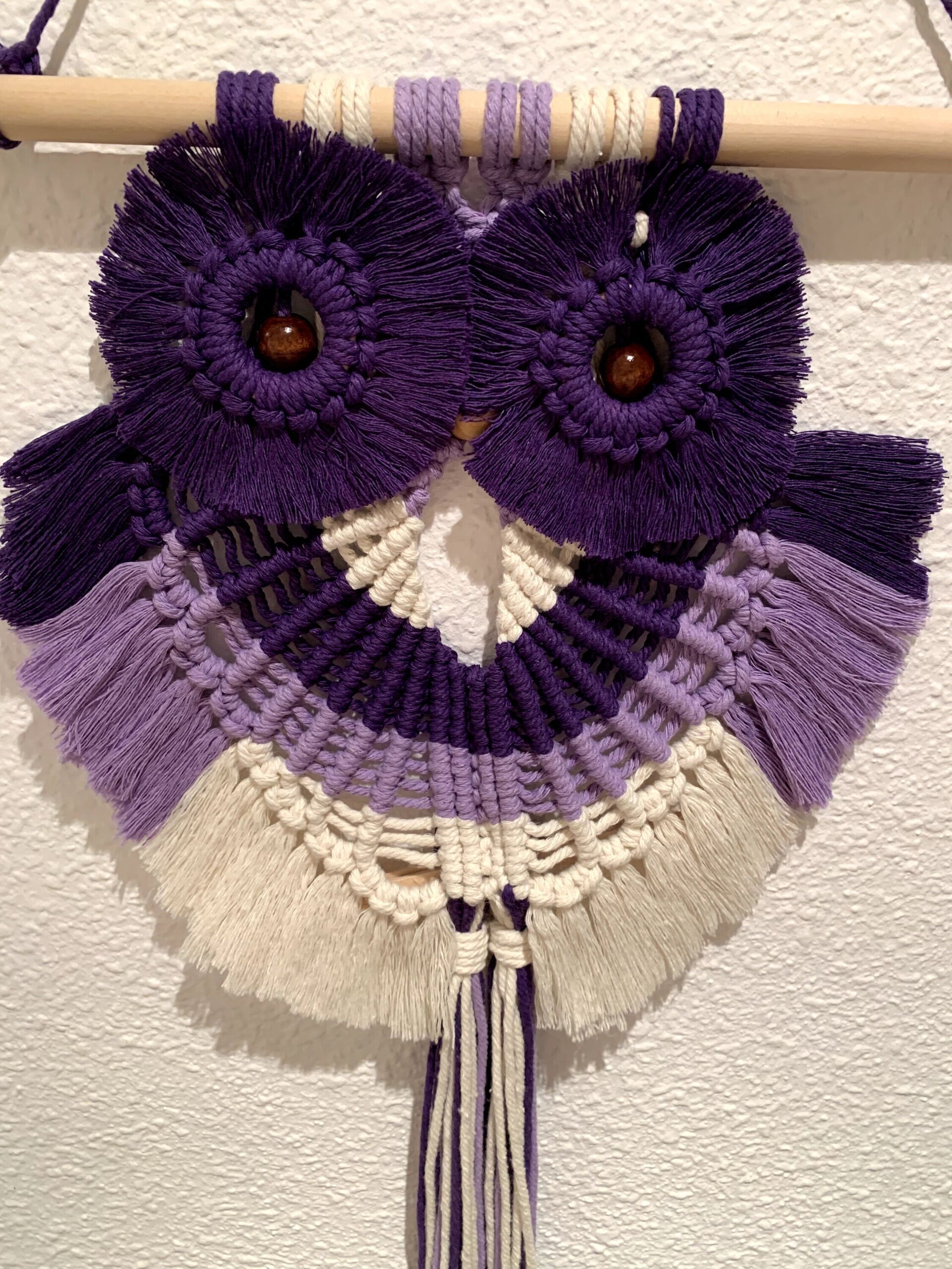 Buho de macrame Lila, Morado y Beige - 2