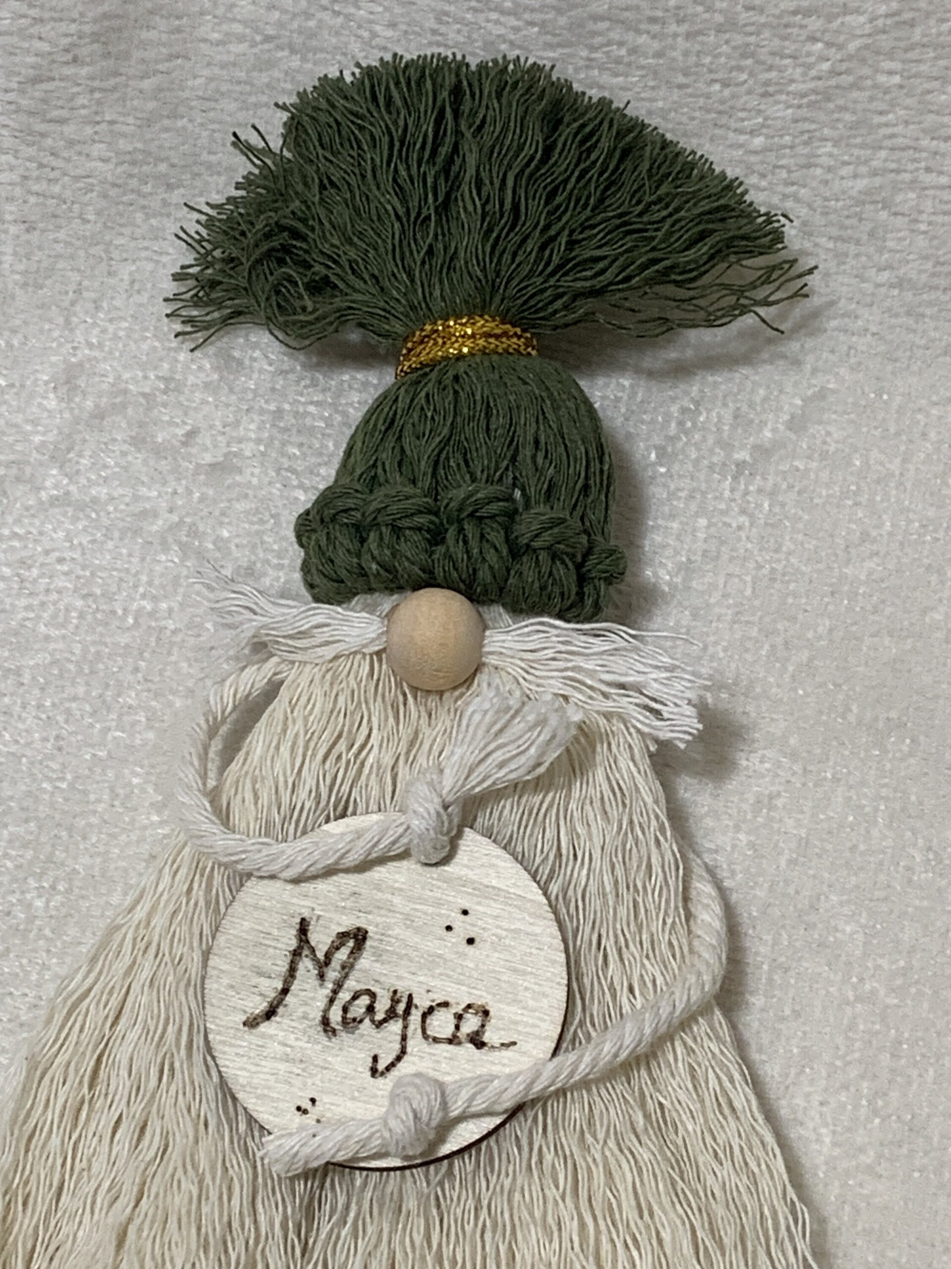 Duende gorro verde, cuerpo beige - 5