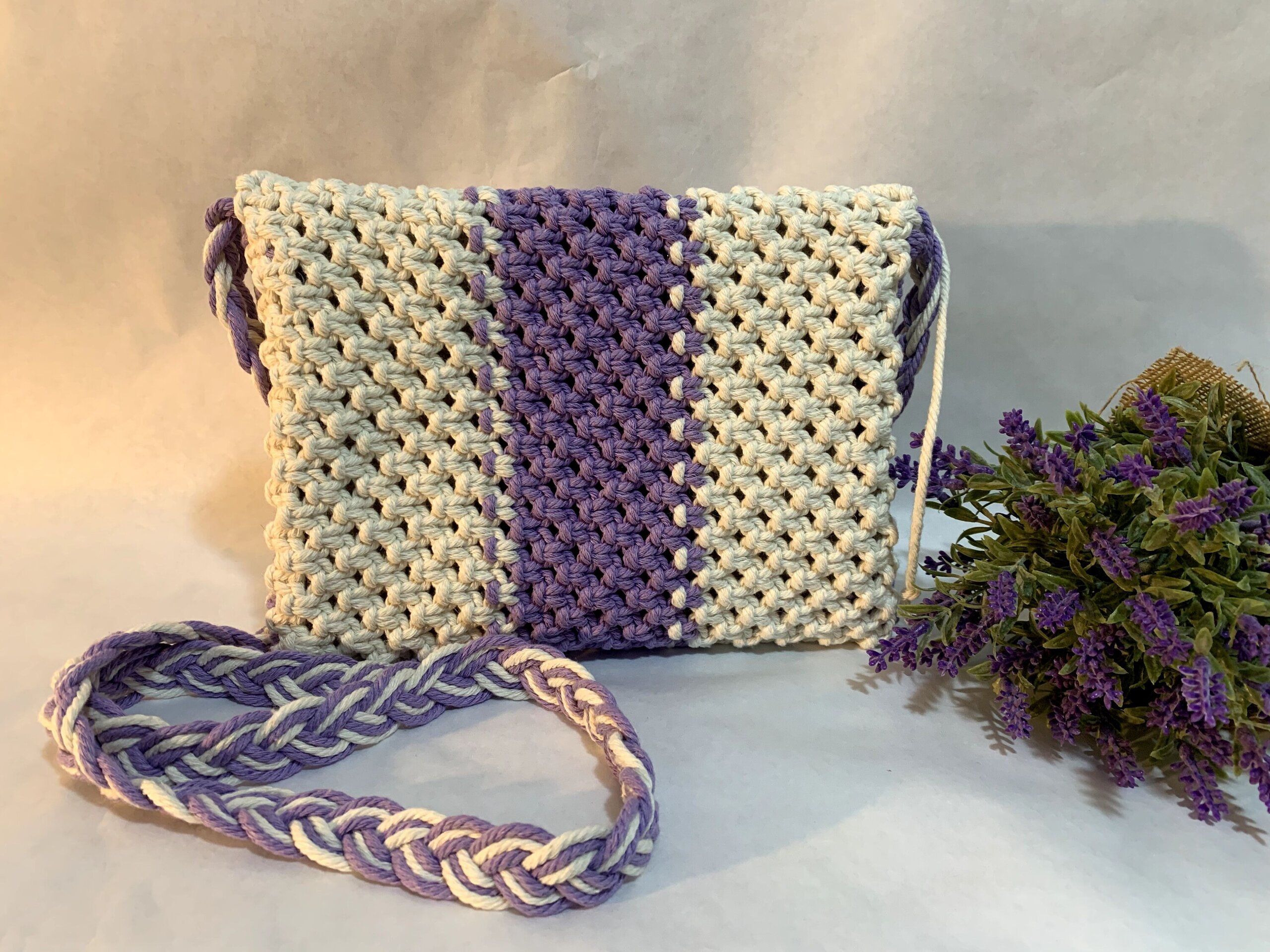 Bolso Lila Beig con flecos en macramé - 2