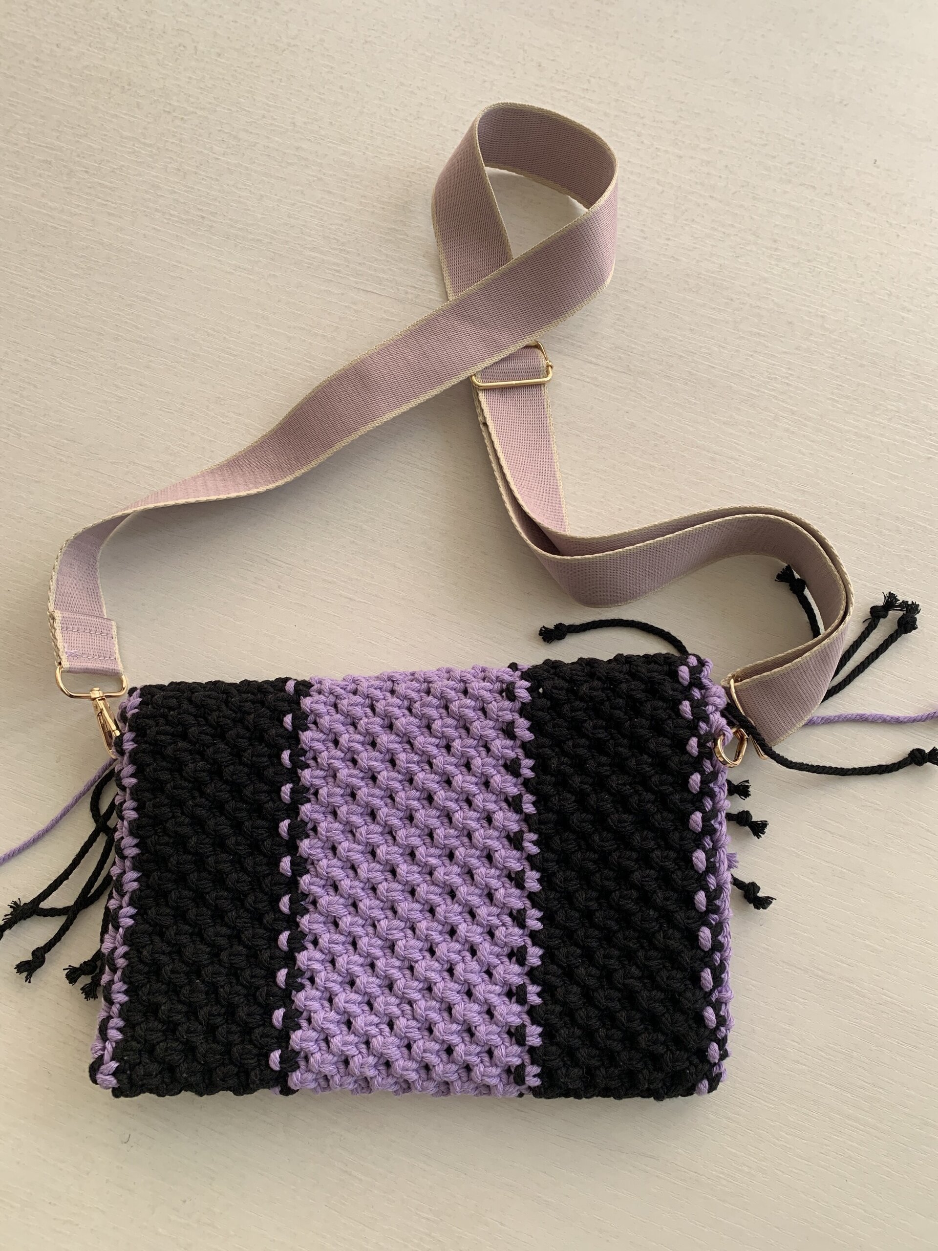 Bolso negro y Lila - 2