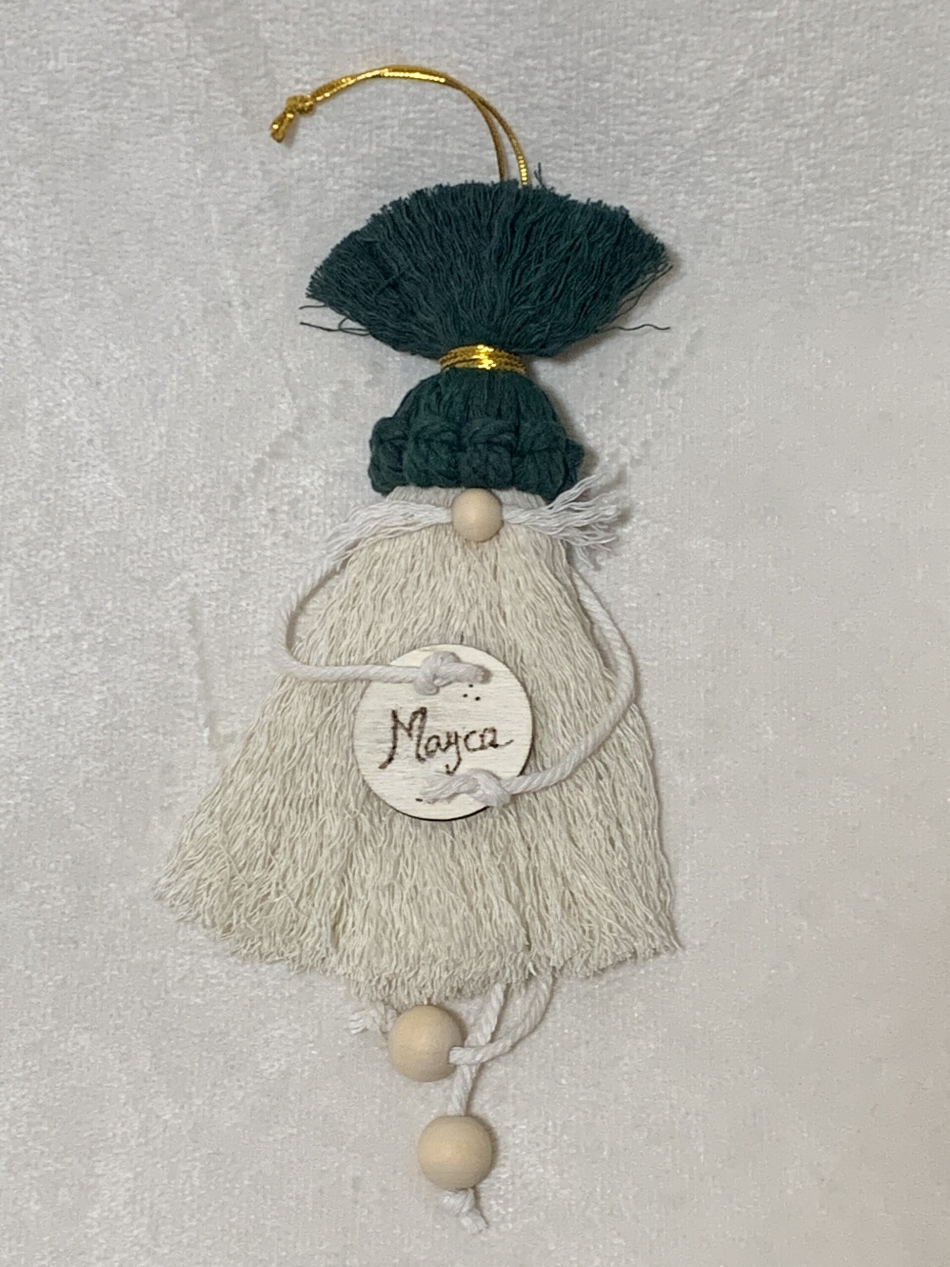 Duende de Navidad de macramé hecho a mano – Decoración navideña personalizada - 2