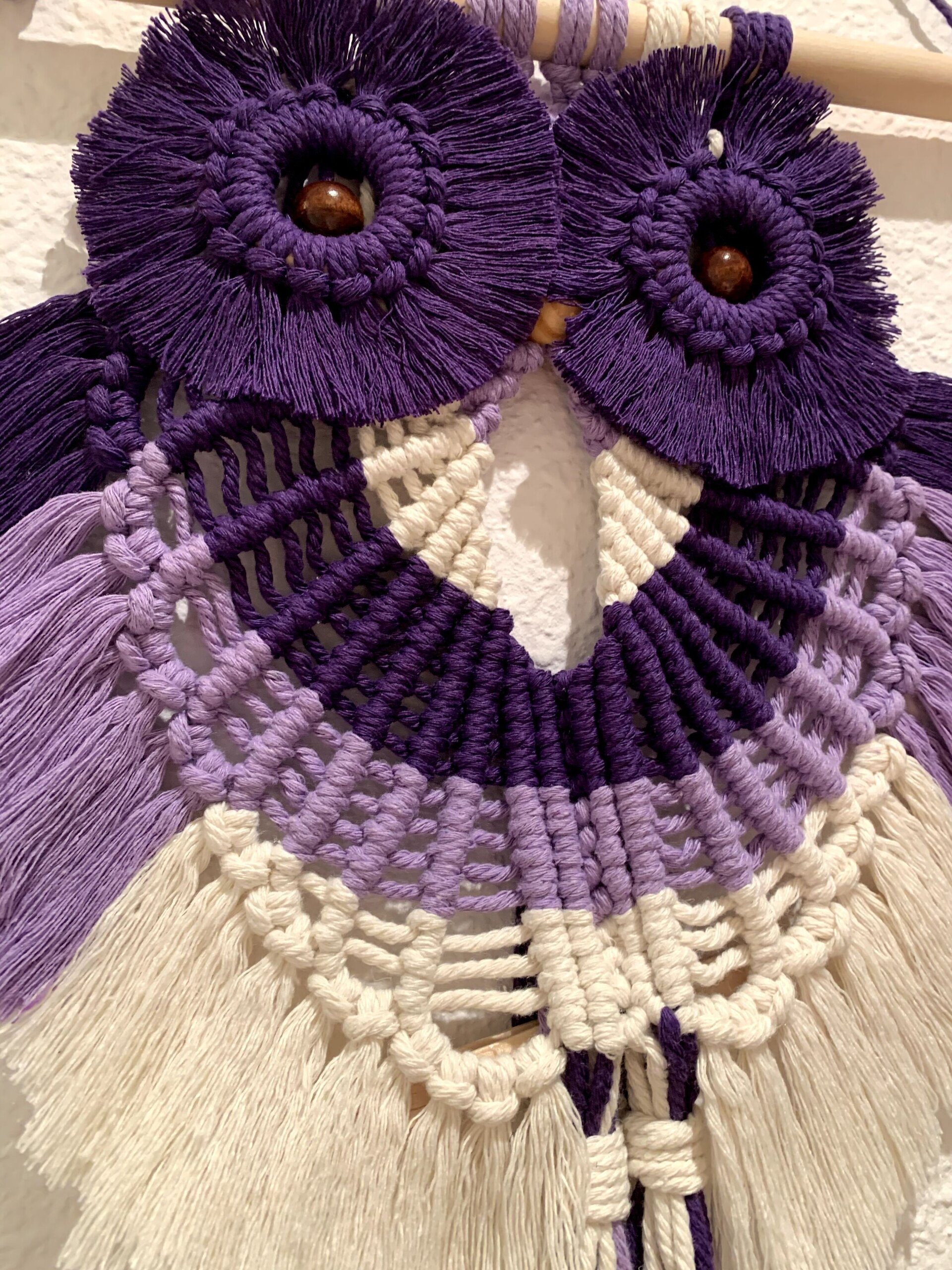 Buho de macrame Lila, Morado y Beige - 7