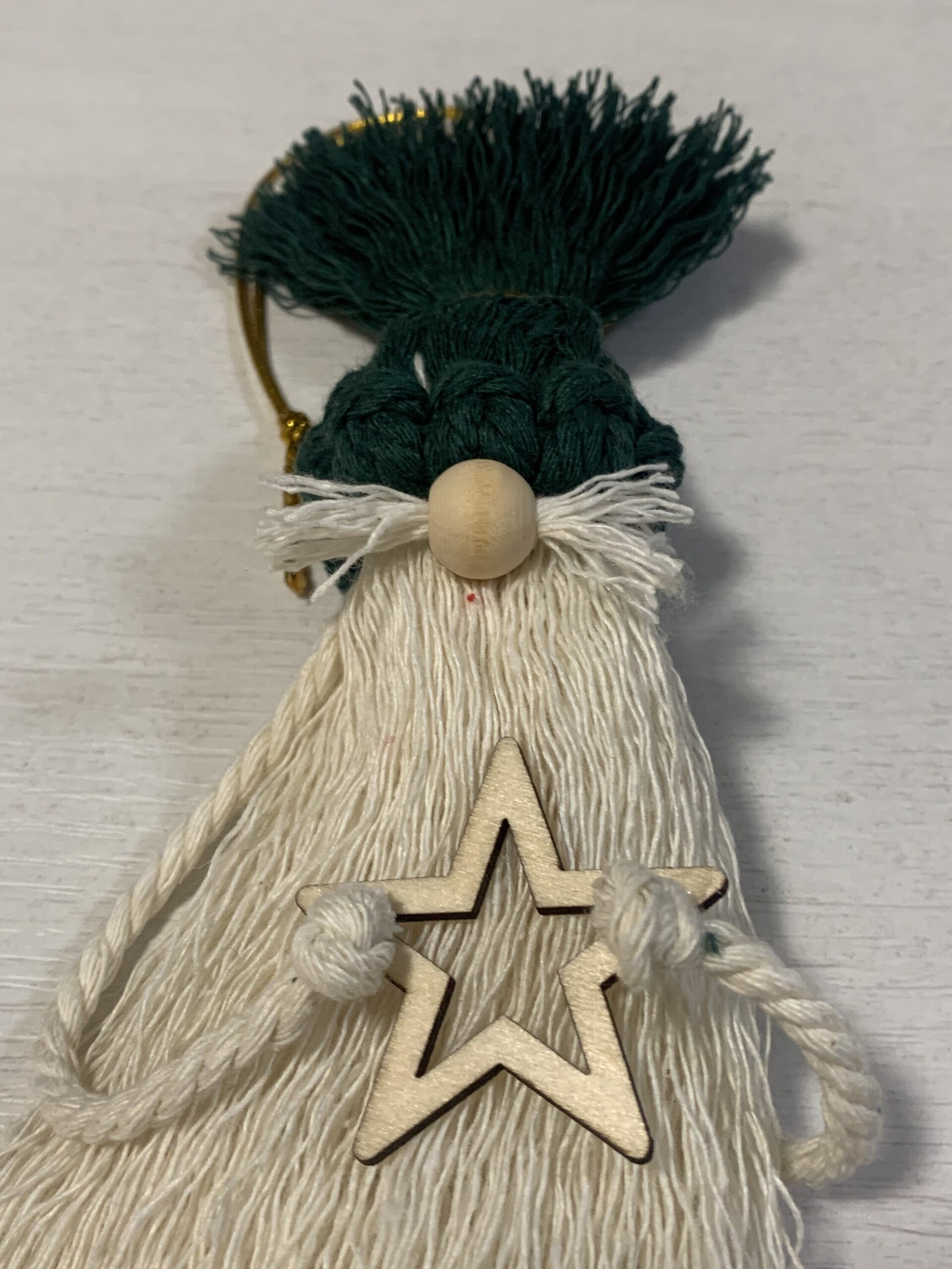 Duende gorro verde, cuerpo beige - 4