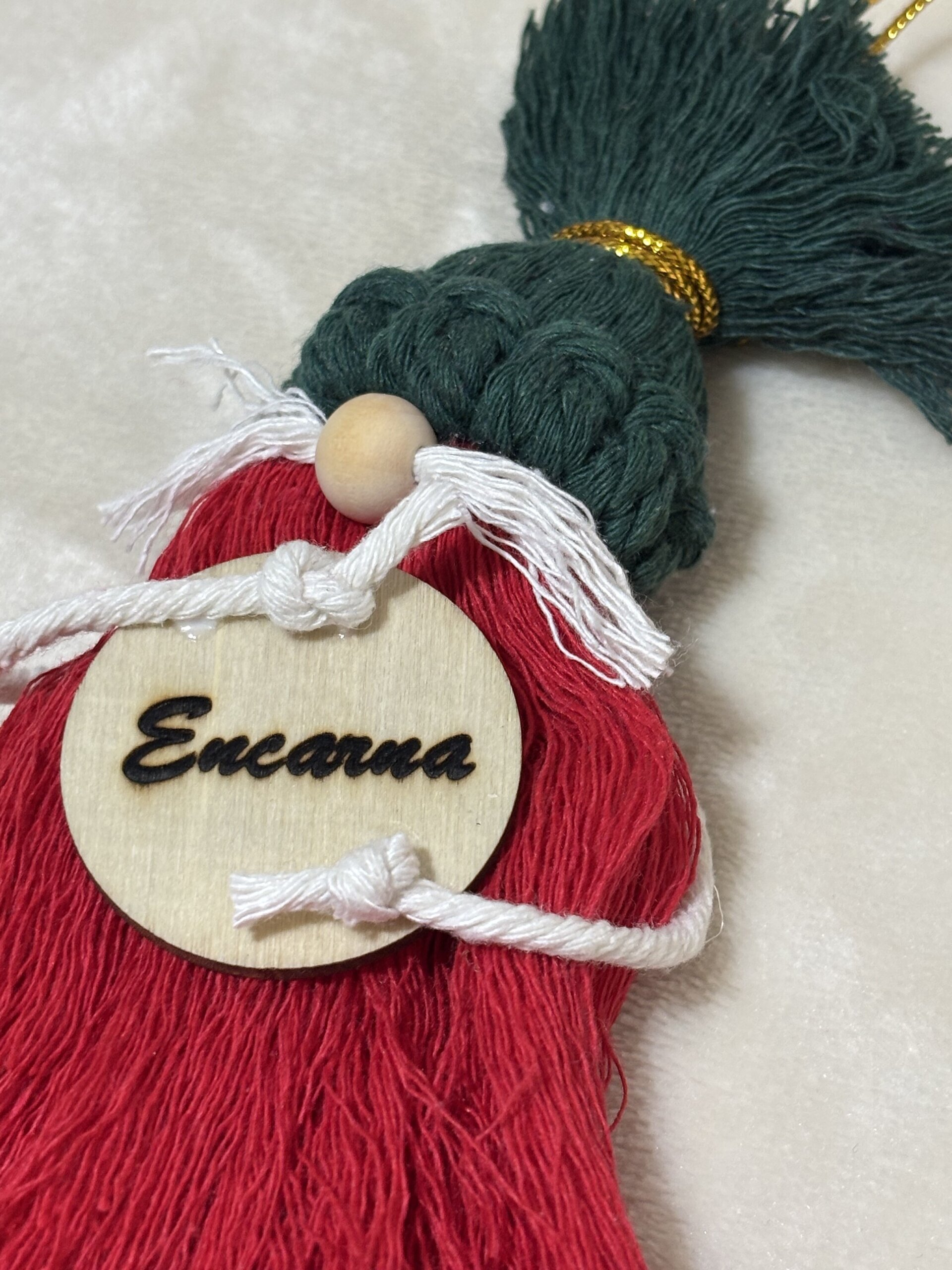 Duende de Navidad de macramé hecho a mano – Decoracion Navideña personalizada - 3