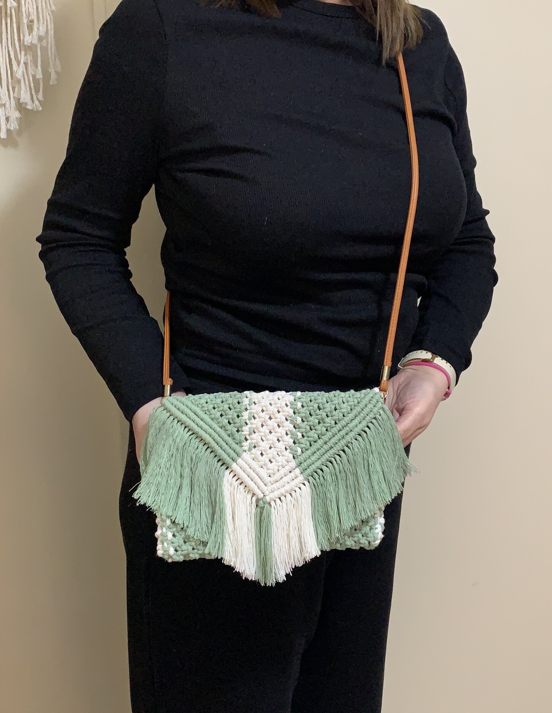 Bolso Verde y beige en macramé - 5
